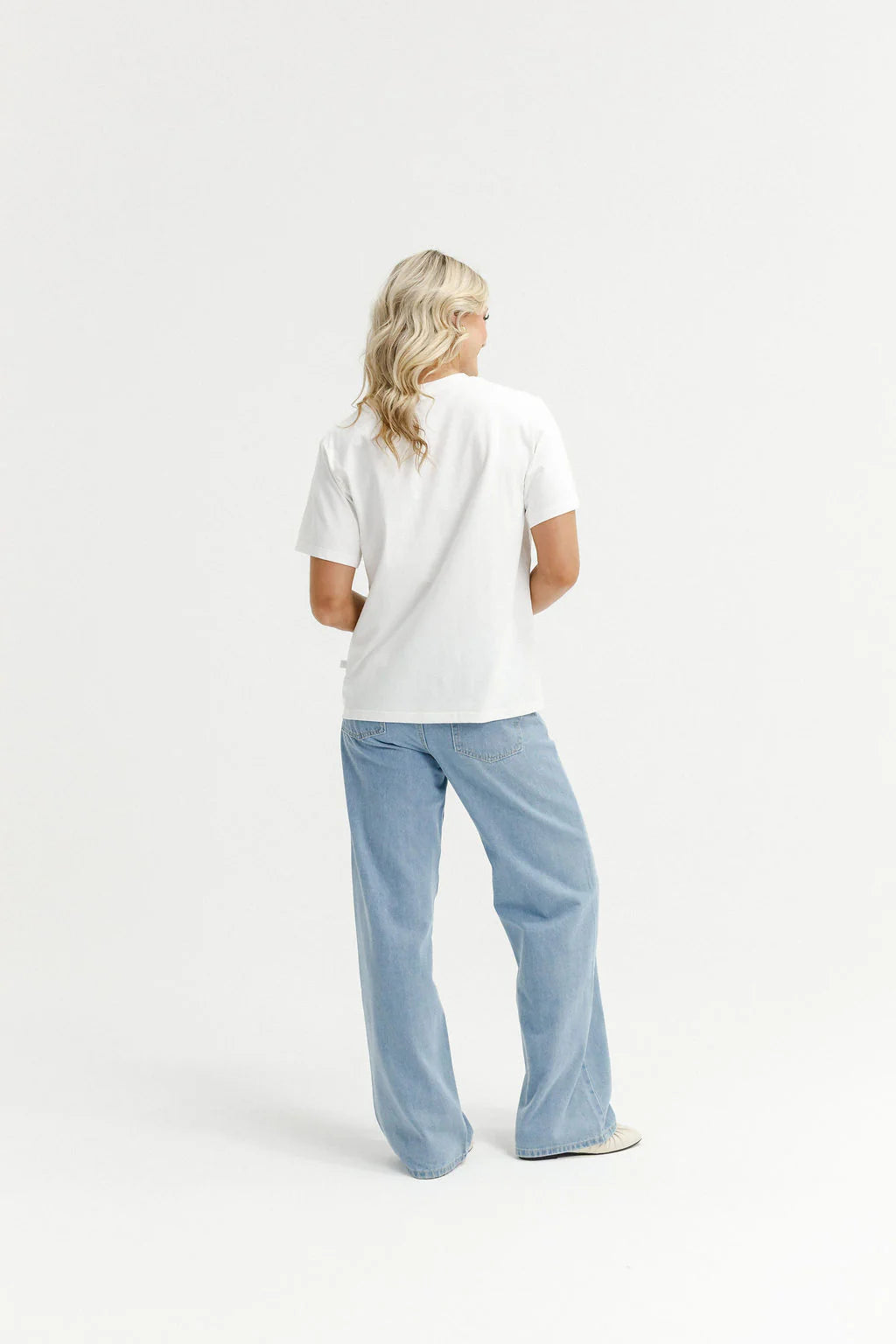 Home-lee Chris Tee - Ivory with Daisy Chain