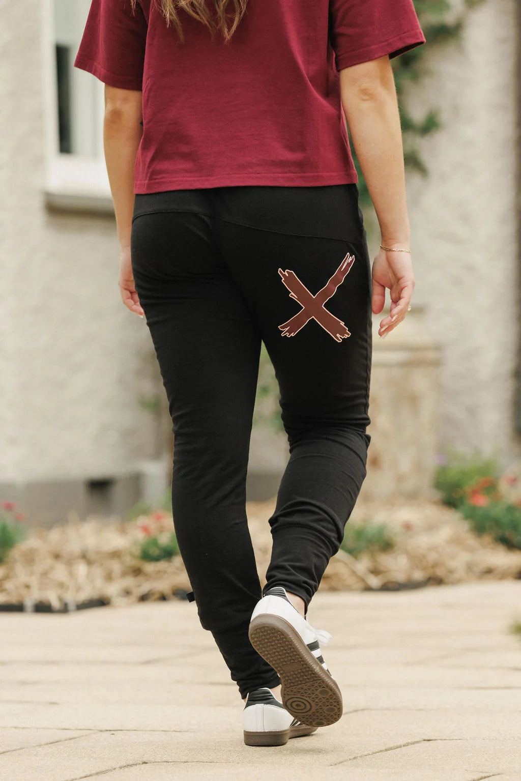 Home-lee Apartment Pants - Black with Merlot/Blush X