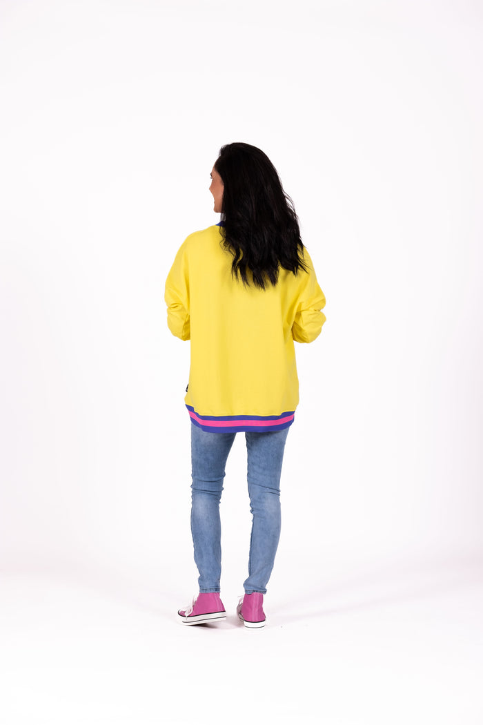 Jellicoe Sweatshirt Yellow Flower Heart