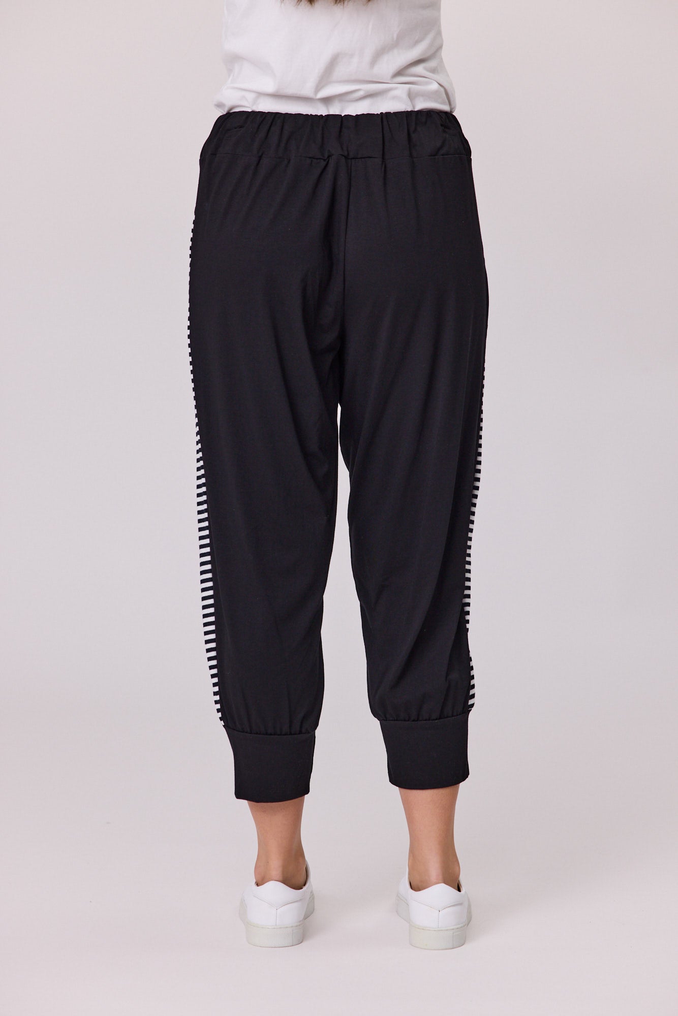 Democracy Ease Stripe Side Panel Knit Pant