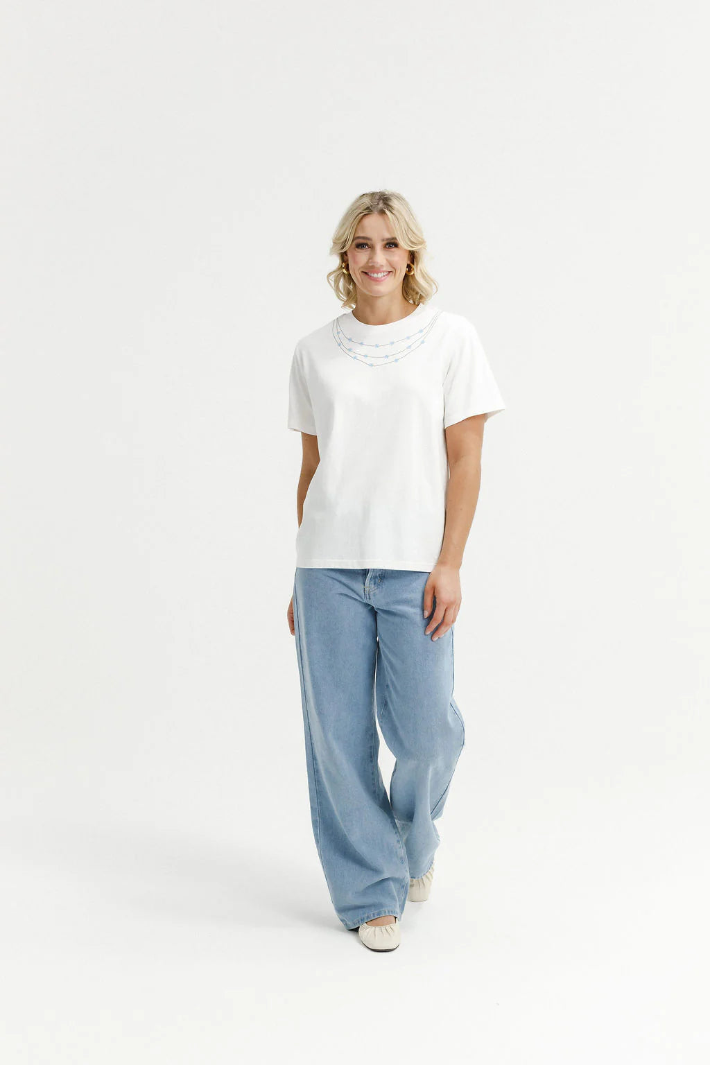 Home-lee Chris Tee - Ivory with Daisy Chain