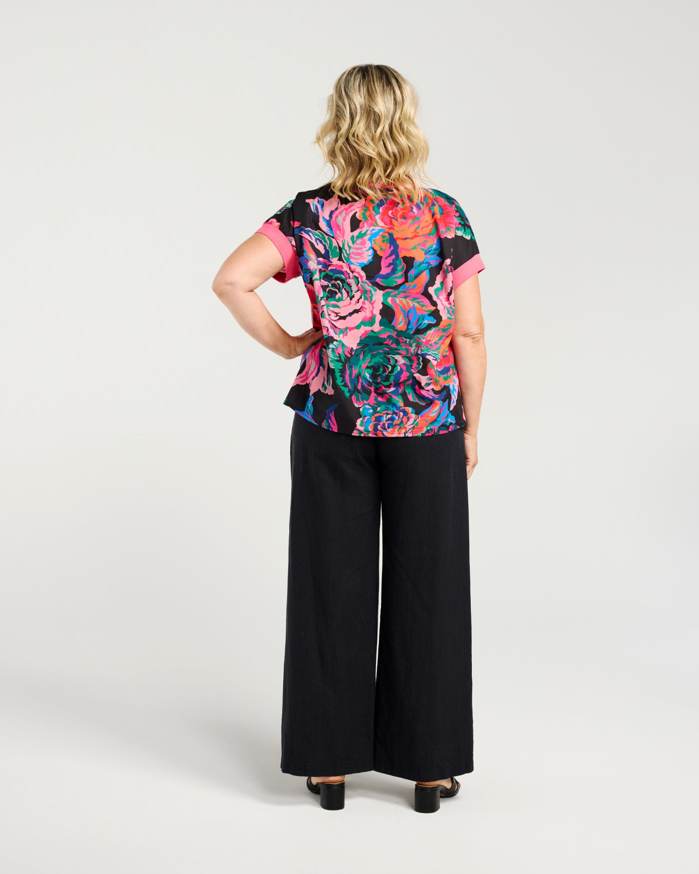 Zafina Olivia Top Abstract Garden