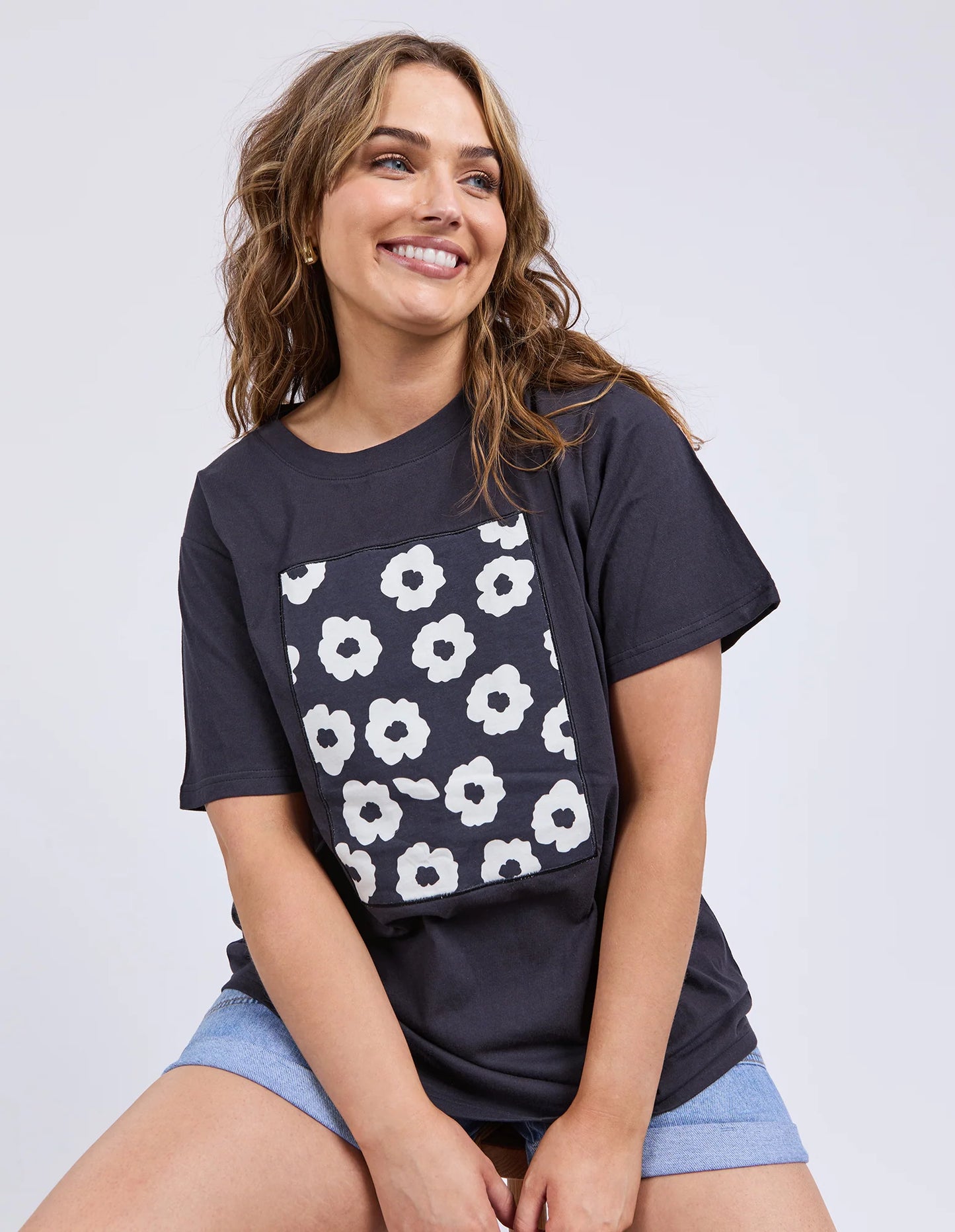 Elm Azalea Tee Navy