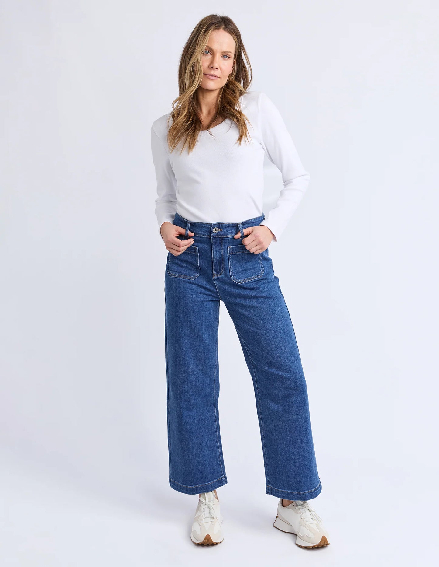 Elm Alyssa Front Pocket Jean Mid Blue Wash
